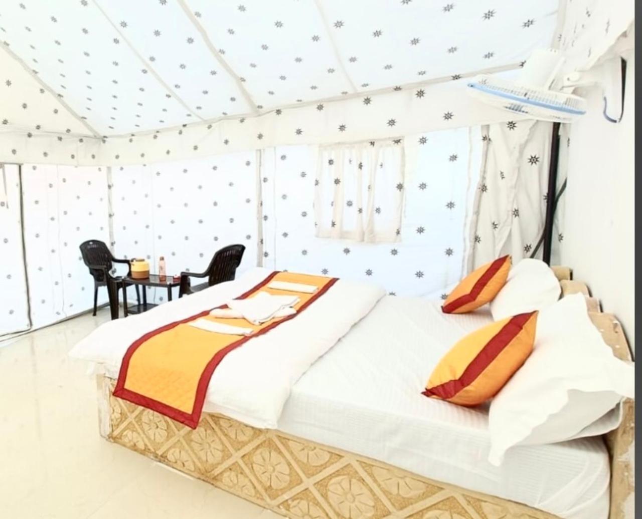 The Saffron Desert Camp Jaisalmer Exterior foto